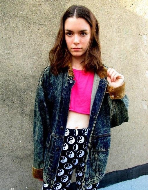 高傲的非主流欧美女生大图 放开了她的手,陪她寻找幸福