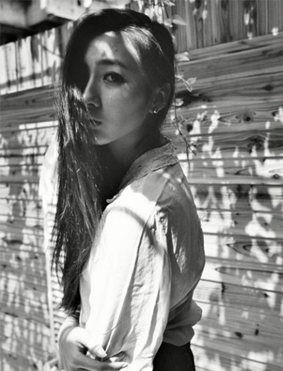 高傲的非主流欧美女生大图 放开了她的手,陪她寻找幸福