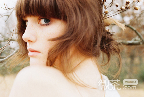 欧美情感女生空间图片 透过眼镜看透你藏在内心深处的故事