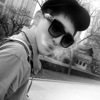 长相秀气的可爱男生微信头像 爱耍宝的个性男生头像