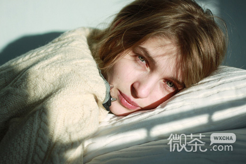 欧美情感女生空间图片 透过眼镜看透你藏在内心深处的故事