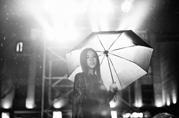 个性时尚色彩系美图 我对你有一点动心,却如此害怕看你的眼睛