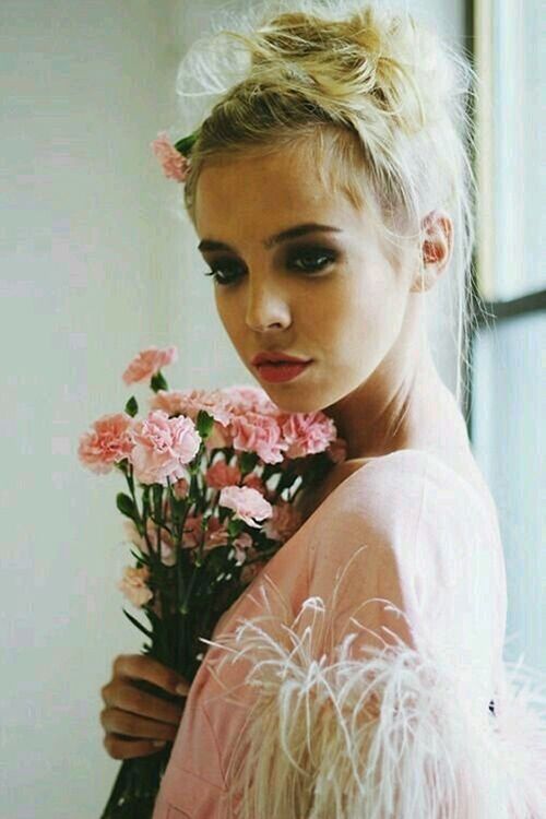 忧伤意境欧美女生空间心情大图 对你的爱愈加浓厚,我只想浓爱于你