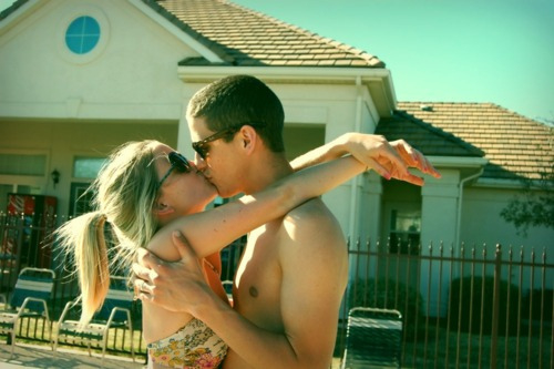 非主流唯美浪漫情侣空间图片 爱情是场梦,可有些人却总是睡过了头