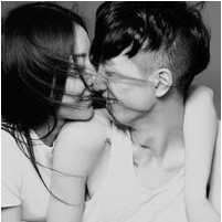 唯美小清新微信情侣头像一左一右_兜兜转转我回到你身边