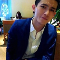 恩爱幸福的微信情侣头像一左一右 我的回忆终有一天要逝去