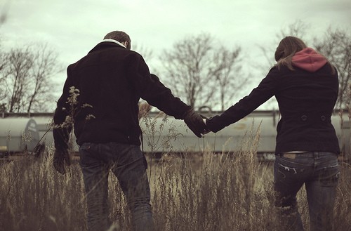 幸福的牵手唯美情侣图片 美好的总是短暂的,如昙花一现