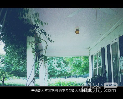 个性复古的带字空间图片 我常常顺着过去的路，寻找我往日的身影
