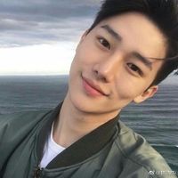 微信头像男成熟稳重大叔控精选 你是年少的欢喜