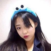 有点神经质的陌陌女生头像 一个人失眠全世界失眠