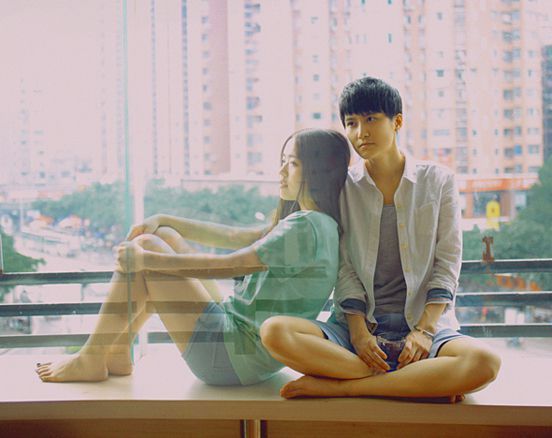 意境伤感的情侣空间大图 不外借的真心全都为你而预留