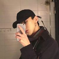 微信男生头像简单清新黑白 从来不用回忆因为你不曾远离