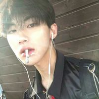 微信男生头像简单清新黑白 从来不用回忆因为你不曾远离