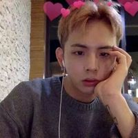 微信男生头像简单清新黑白 从来不用回忆因为你不曾远离