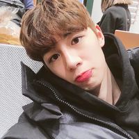 微信男生头像简单清新黑白 从来不用回忆因为你不曾远离