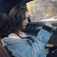 欧美头像女生霸气冷艳抽烟图 何必把剧本写得苦不堪言