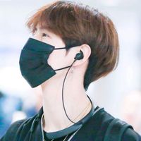 个性男生戴口罩侧脸帅气头像 狭路相逢勇者胜温柔只给意中人