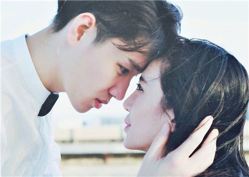 点滴的温存个性情侣浪漫大图 爱已扩散至无涯无边,你感受到了没？
