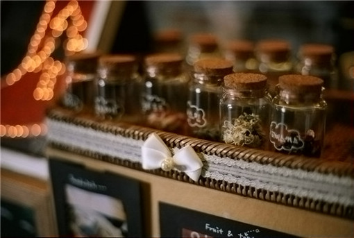 思绪飞扬的伤感非主流图片签名_苦苦寻觅,何处才是归宿