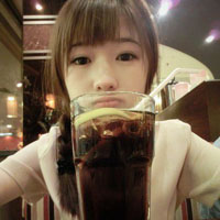 长发女生可爱头像 一退再退只会让人得寸进尺