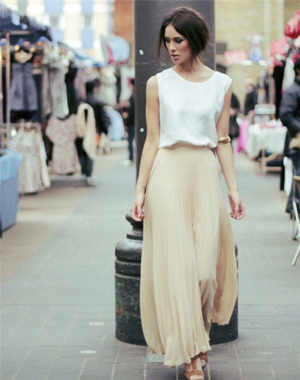 欧美街拍夏季长裙子美女 要挽留的东西让它走好了