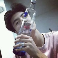 2017高冷帅气的男生微信头像超拽 善心不该惯着不识好歹的人