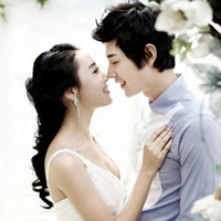 2017幸福情侣婚纱微信头像 幸福从和你牵手开始