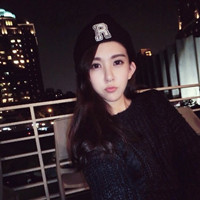 自拍有味道的微信女生头像 时常一份意外是最好的告白