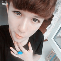 英俊潇洒的男生个性头像_余情未了难免庸人自扰