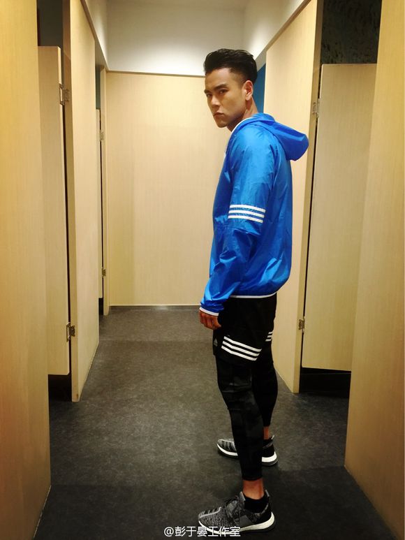 这是彭艾迪生活图片