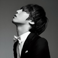 帅气男生微信头像 爱情并不需要太多的修饰