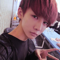 帅气男生微信头像 爱情并不需要太多的修饰