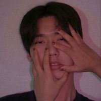 最新的男生微信头像港风大全 握不住的沙干脆扬了它