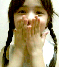 小女孩可爱卖萌微信表情包