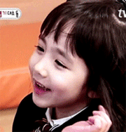 小女孩可爱卖萌微信表情包