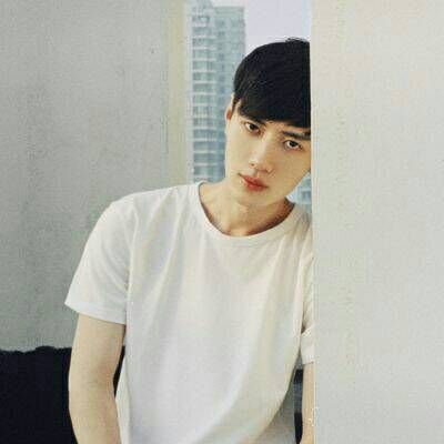 阳光大男孩微信头像