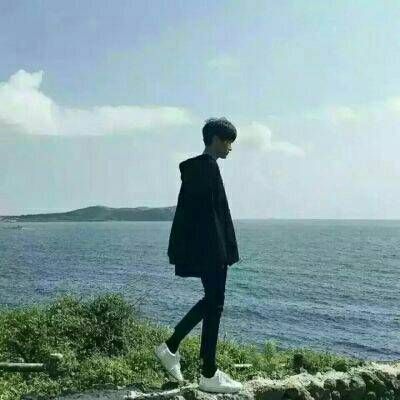 阳光大男孩微信头像