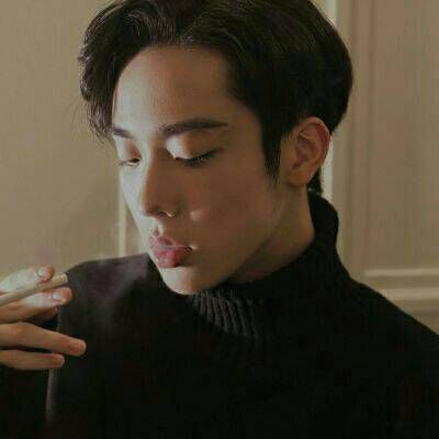 阳光大男孩微信头像