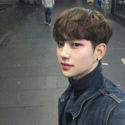 阳光大男孩微信头像
