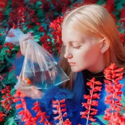 欧美范女生微信头像