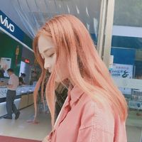 个性十足微信女生帅气头像