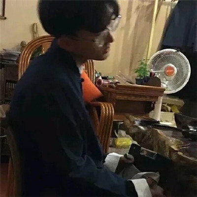 颓废伤感微信男生个性头像