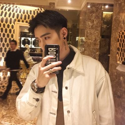 帅气成熟的微信男生头像