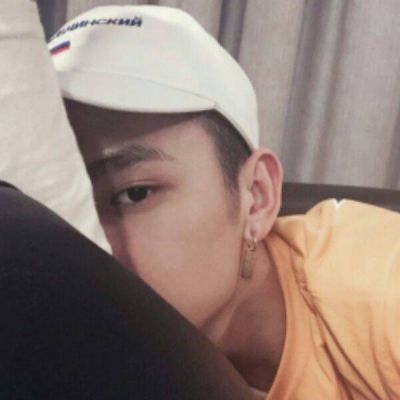 帅气侧颜小鲜肉微信精选头像