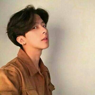 帅气阳光男生微信头像下载