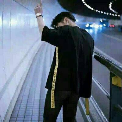 帅气侧颜小鲜肉微信精选头像