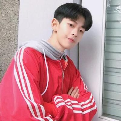 帅气阳光男生微信头像下载