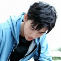 清新洒脱微信男生头像下载