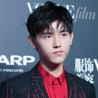 清新洒脱微信男生头像下载