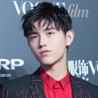 清新洒脱微信男生头像下载
